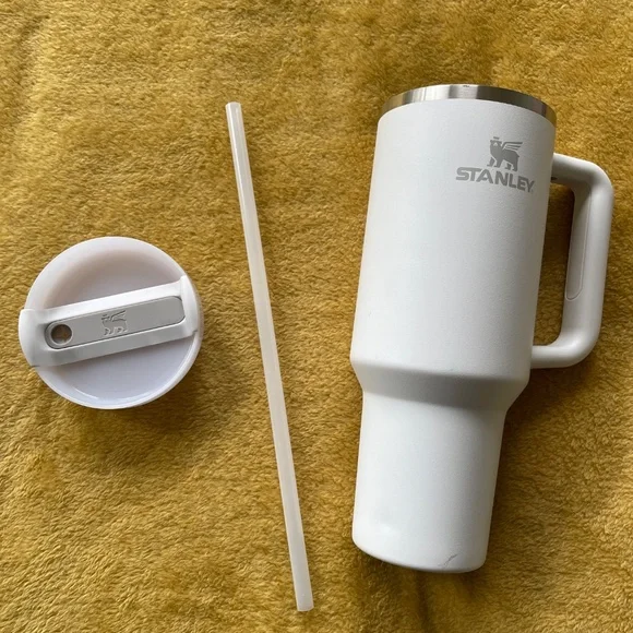 Stanley Tumbler White - Picture 10 of 12